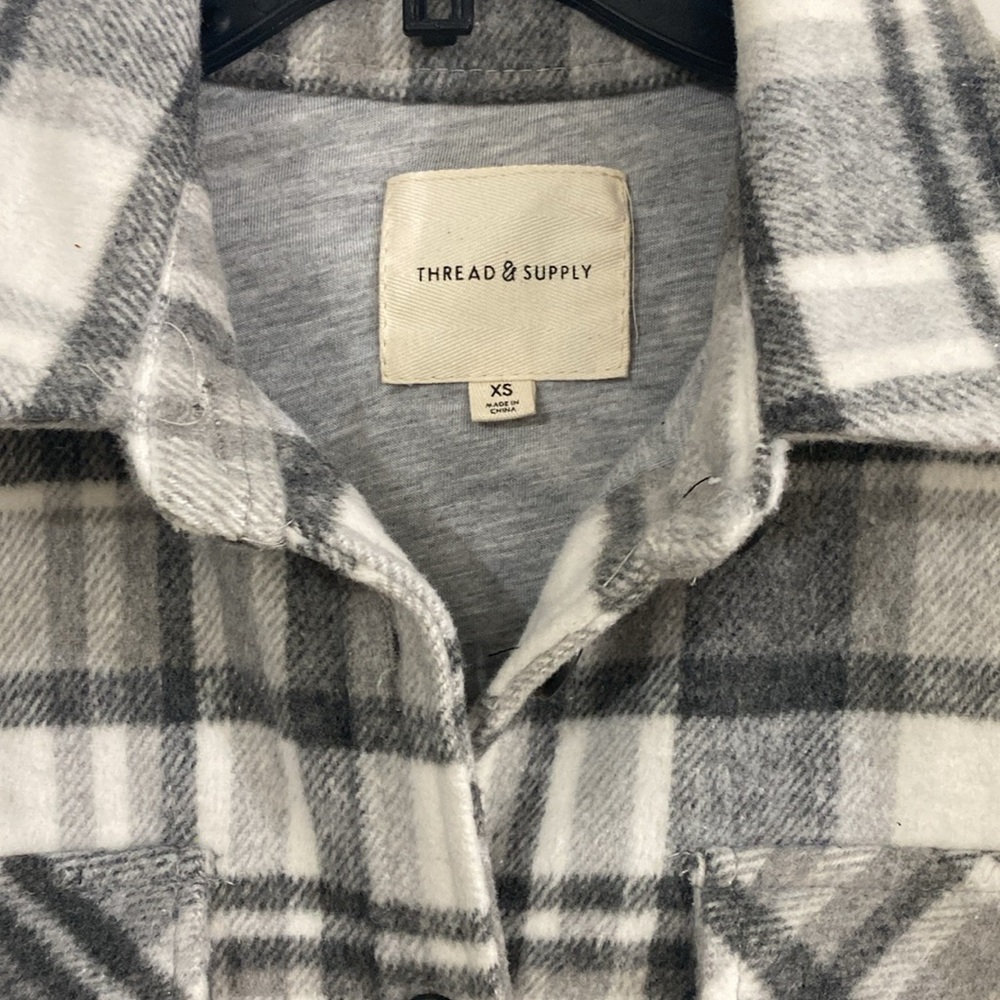 Thread & Supply Shacket - Picture 4 of 8